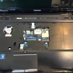 TOSHIBA(dynabook,TV/74MBL)電源が入らないの写真