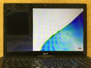 ディスプレイの傷（Lenovo/ThinkPad）