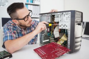 PCがフリーズしちゃう！？強制再起動は待って！の記事画像