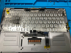 キーボード交換！【MacBook Air A2337】の記事画像