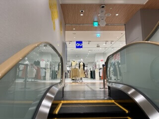 3階で降ります