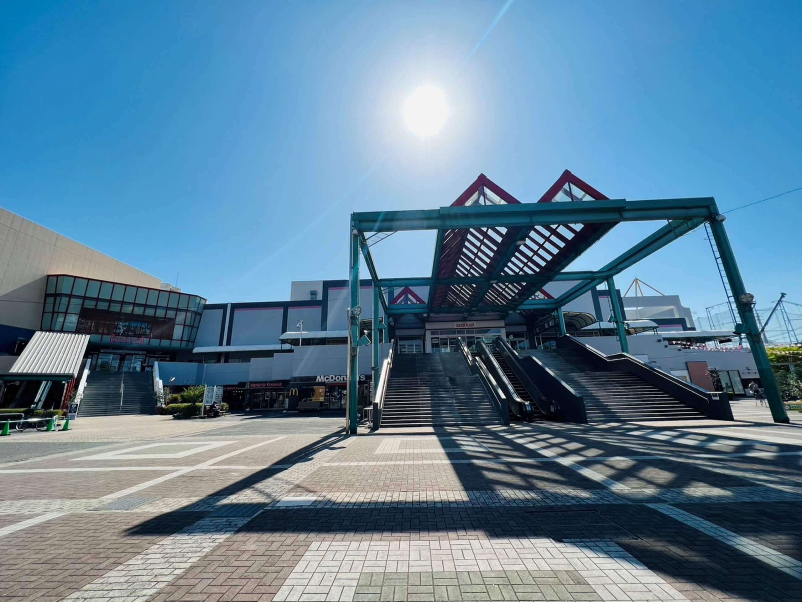 ニッケコルトンプラザへ入館します