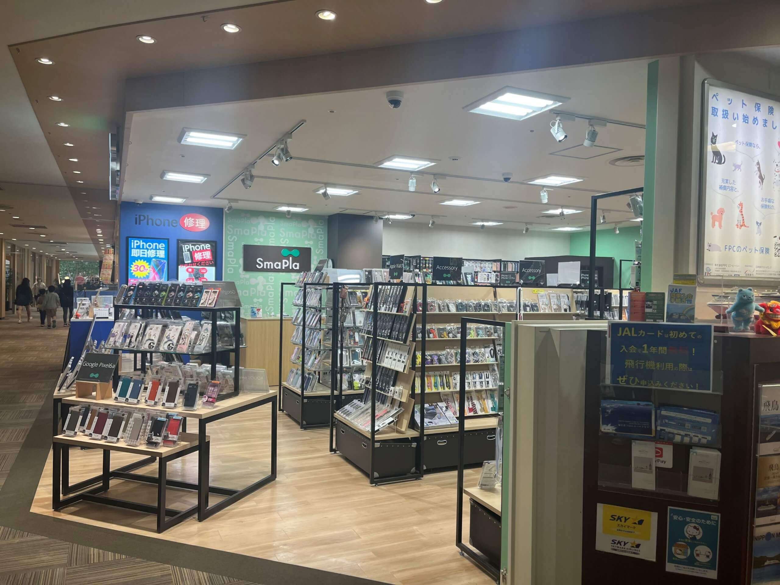 突き当たりのお店が当店です
