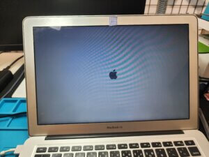 突然MacBookが起動しない！ 【Apple MacBook Air A1466】 - パソコン