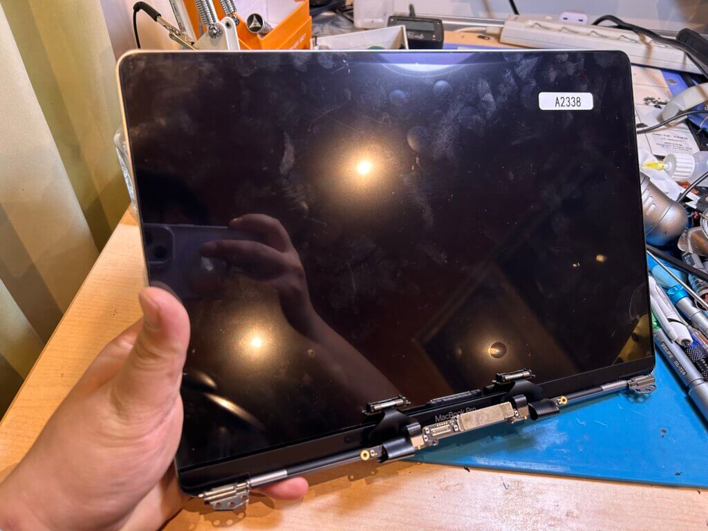 本日の修理）MacBook M1 Pro 液晶交換（LCDのみ） - パソコン修理