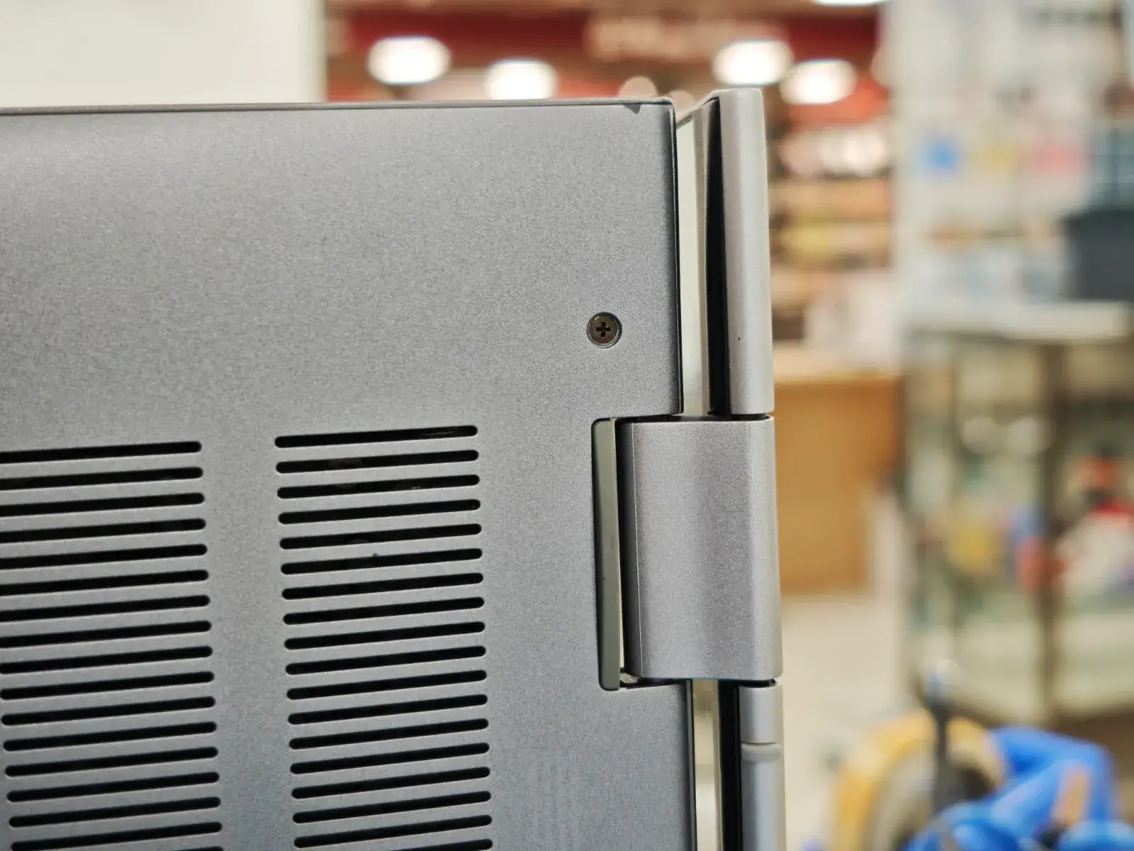 修理後 ヒンジ部分