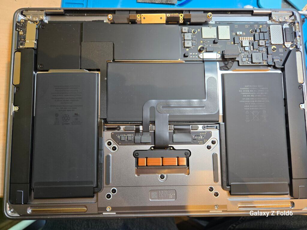 本日の修理）Macbook M1 Air A2337 液晶交換 - パソコン修理・データ